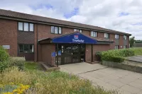Travelodge Huntingdon Fenstanton - parking