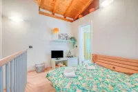 La Casa Dell'Uva Fragola Outdoor Space - Happy Rentals - parking