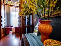 Grand Panama Hotel Firenze Hotels near أونيسانتي