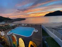 Seaside Villa Hilife - Pools