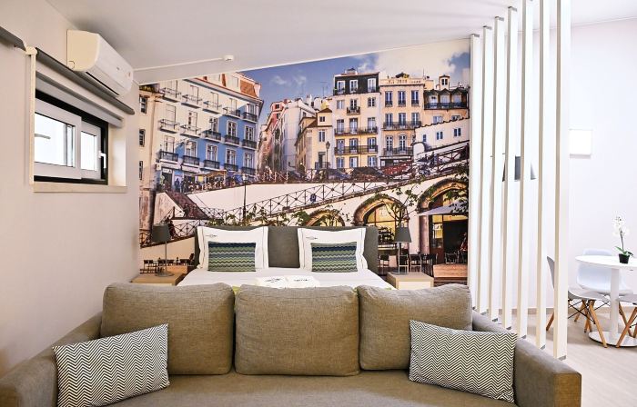 Famous Crows Lisbon Suites