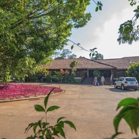 Hotel Raices Esturion
