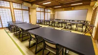 Hisaeya Ryokan - parking