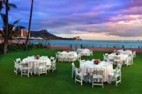 The Royal Hawaiian, A Luxury Collection Resort, Waikiki - Airport Shuttle