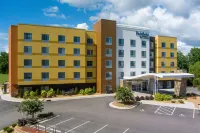 Fairfield Inn & Suites Rocky Mount - parking