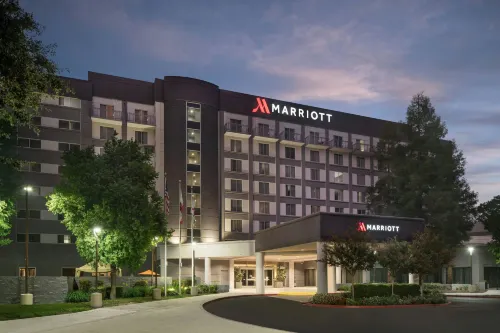 Visalia Marriott at the Convention Center - 4-Star