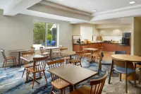 Fairfield Inn & Suites Anderson Clemson - breakfast
