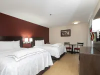 Red Roof PLUS+ San Antonio Downtown - Riverwalk Hotels near Dignowity Park