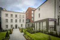 Clayton Hotel Charlemont - Park Yeri
