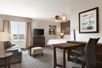 Homewood Suites by Hilton Burlington - Pool