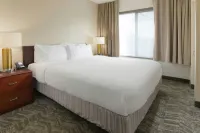 SpringHill Suites Dallas Addison/Quorum Drive - Kitchens
