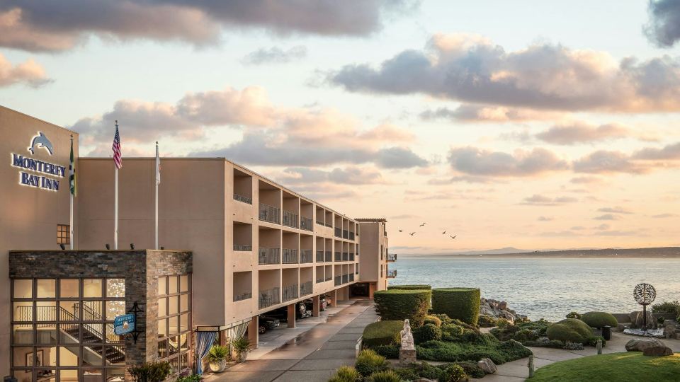 Monterey Bay Inn