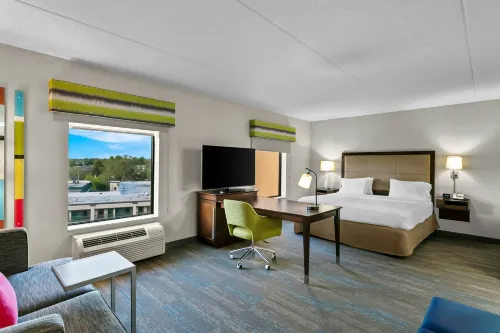 Hampton Inn & Suites Baltimore/Woodlawn - 2-Star