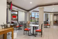 Red Roof Inn Dillon, SC - sarapan