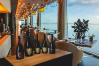 Hilton Rijeka Costabella Beach Resort & Spa - Quầy Bar