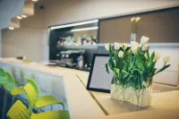 Best Western Plus Lakeside Hotel - bar