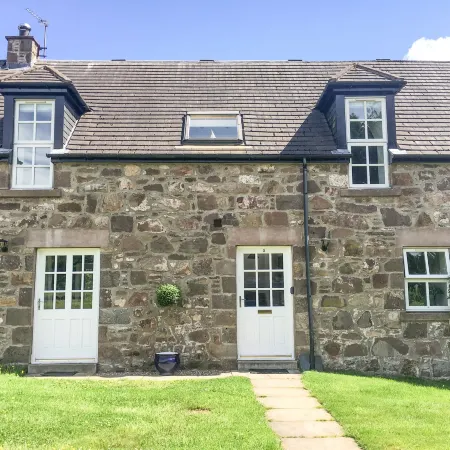 Dunnottar Woods Cottage