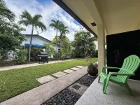 Pompano Vibes Beach Apartments - Beach