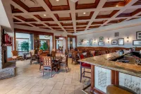 Hilton Branson Convention Center - bar
