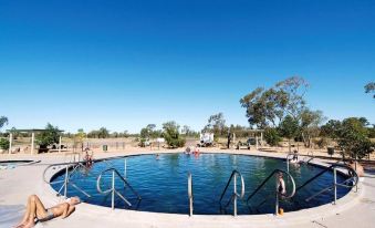 Lightning Ridge Outback Resort & Caravan Park