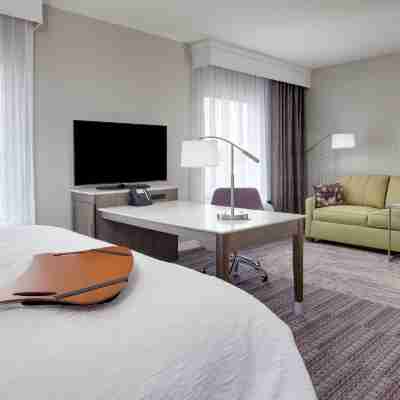 Hampton Inn & Suites Tyler-South Rooms