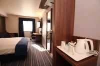 Holiday Inn Express Leeds - East Hoteles en Oulton