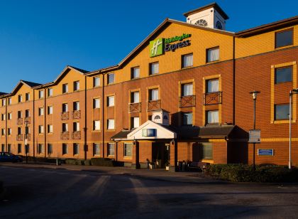 Holiday Inn Express 斯托克對特倫特