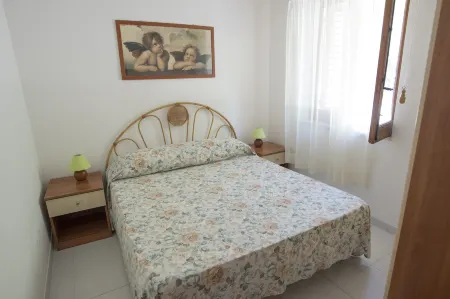 Holiday Home for 5 People, 200 Meters from the Sea and Free wi-fi