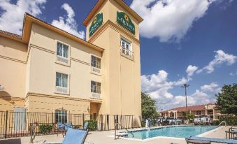 La Quinta Inn & Suites by Wyndham Hillsboro