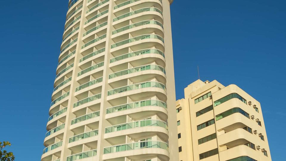 Golden Tulip Macae