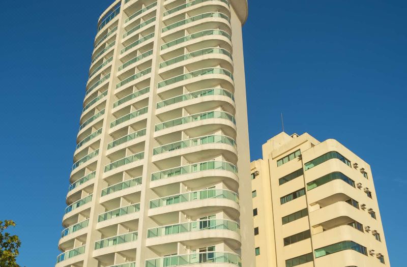 Golden Tulip Macae