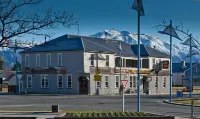 The Brown Pub Hotels in Methven
