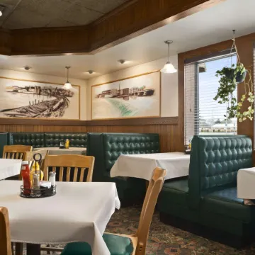 Days Inn by Wyndham Rock Falls