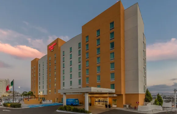 奎雷塔羅希爾頓歡朋酒店