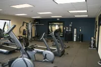 Hampton Inn & Suites Warren Hotels in Warren
