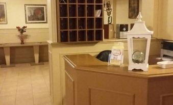 Hotel Ariosto Centro Storico - Housity