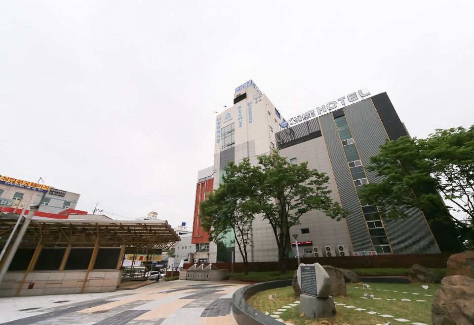 2. 뉴그랜드호텔..
