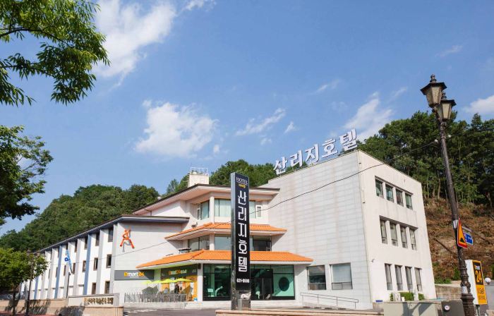 Sanriji Hotel