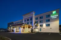 Holiday Inn Express & Suites Murrieta - Temecula Hotels in Murrieta