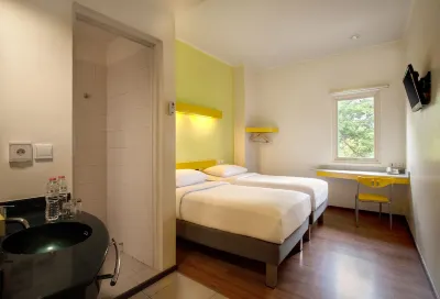 Ibis Budget Jakarta Cikini Hotels in Central Jakarta