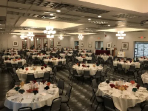 Holiday Inn 馬丁 伯克利縣酒店