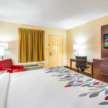 Red Roof Inn Clarksville