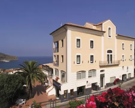 Hotel Santa Caterina Hotels in Centola