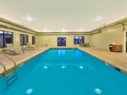 Holiday Inn Express 奇利科西 奇利科西酒店