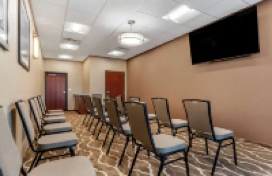 Comfort Suites