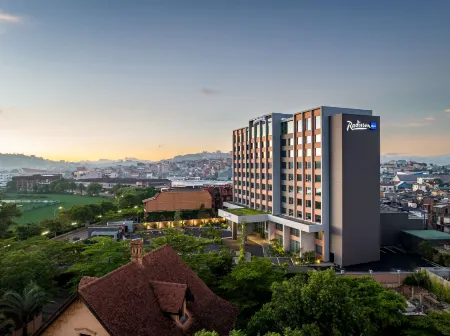Radisson Blu Hotel, Antananarivo Waterfront Отели в г. Антананариво Аварадрано