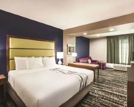 巴吞魯日艾倫港拉昆塔温德姆套房酒店 西巴吞魯日縣酒店