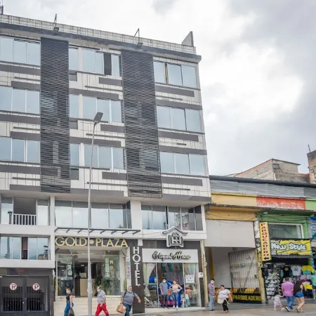 Ayenda 1910 Gold Plaza