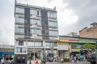 Ayenda 1910 Gold Plaza Hotels in 