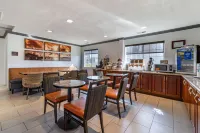 Comfort Inn Humboldt Bay - breakfast